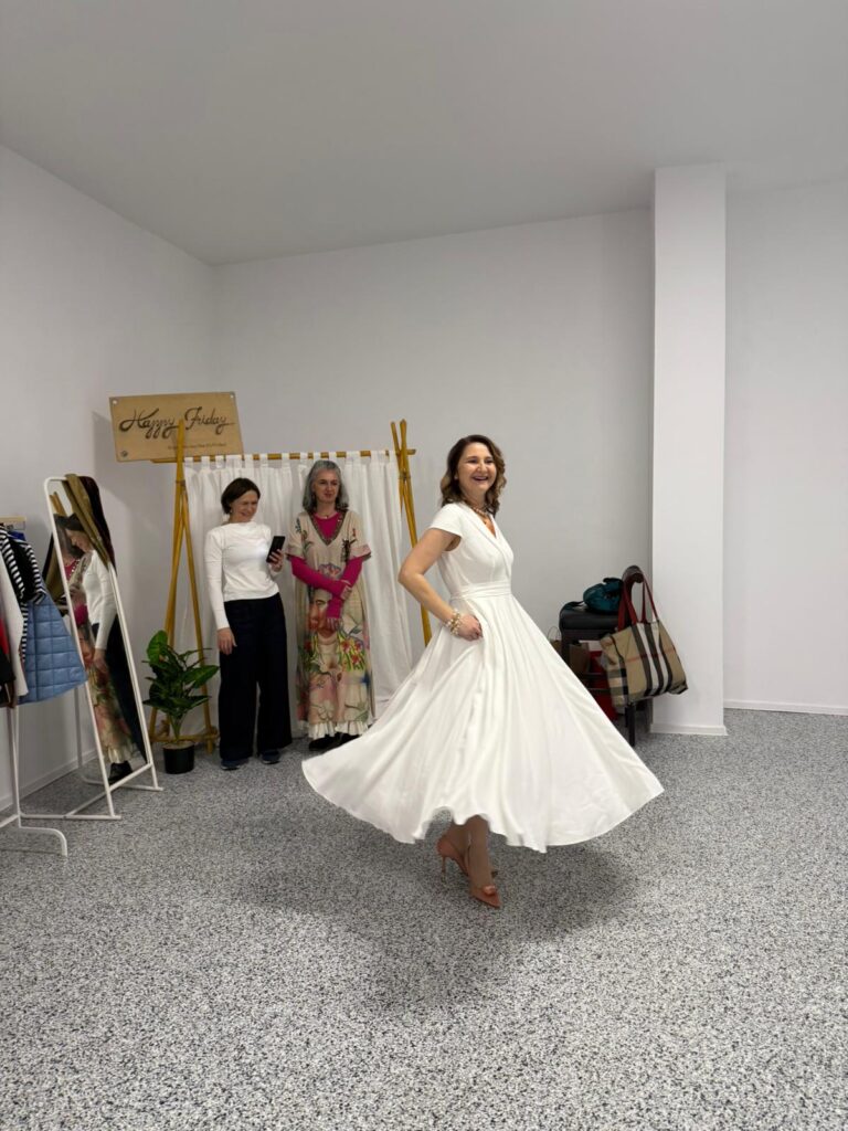 aniversare 6 ani - rochia Happy Friday